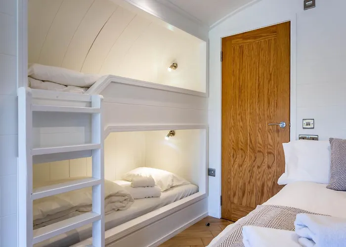 Kings Caves Glamping