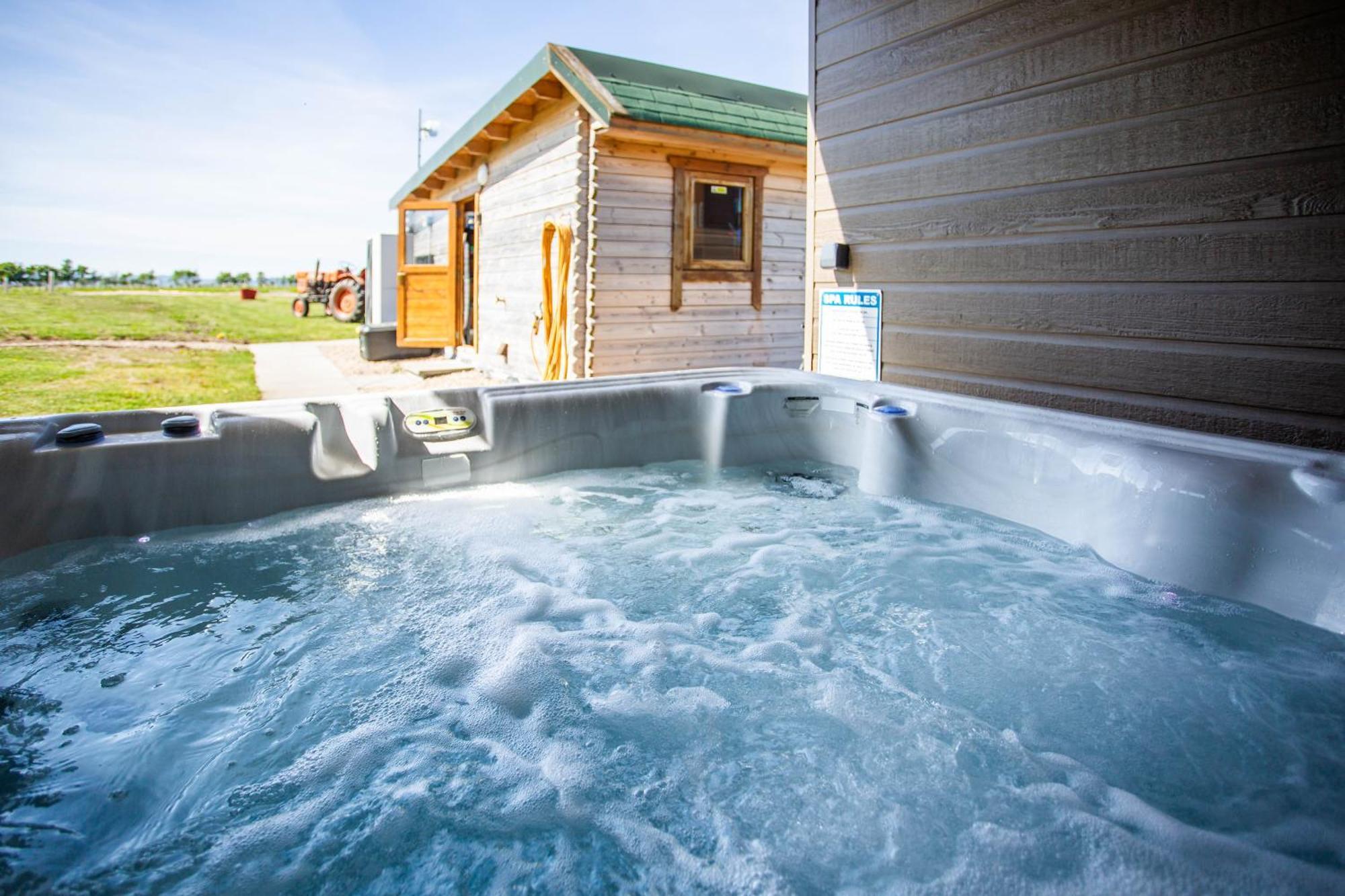 Kings Caves Glamping *